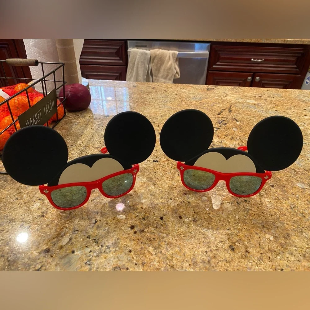 2 Sun-Staches Disney Official Mickey Mouse sunglasses 🕶️